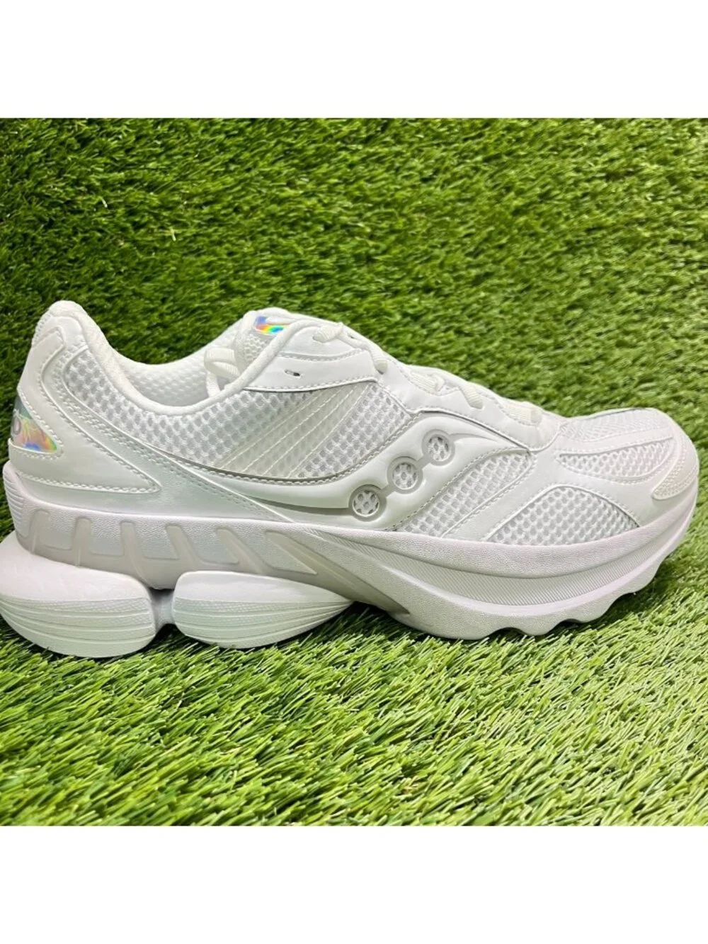 Saucony Grid NXT Mens Size 12 White Athletic Running Walking Shoes Sneakers